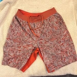 Lululemon Men’s Size Large T.H.E Linerless Shorts 9” Shorts